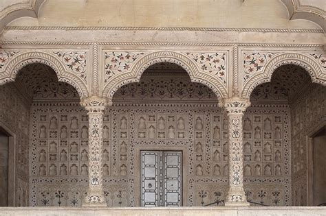 ¿El Taj Mahal del Este?: Una exploración de los intrincados detalles y simbolismo de la 'Mezquita Jame' de Hang Tuah